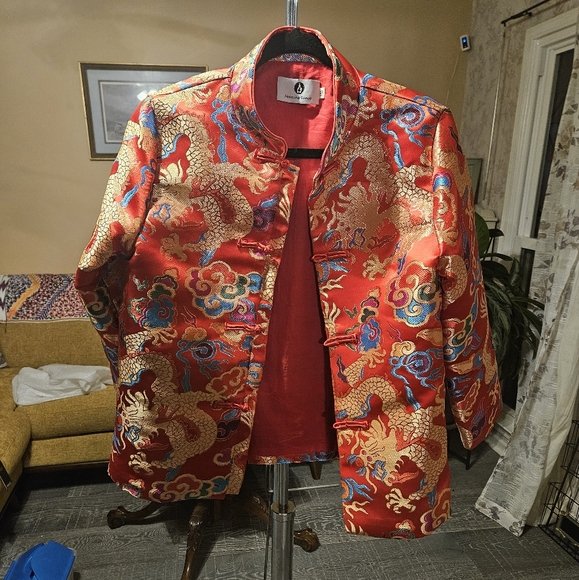 🧥 EUC Traditional Tang Jacket - Vibrant Red with Gold Dragons - Picture 6 of 10